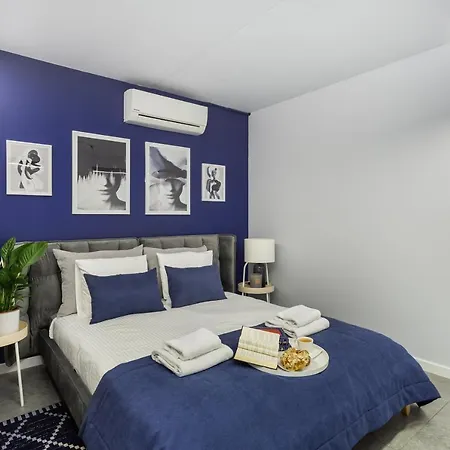 Apartment Family Center *